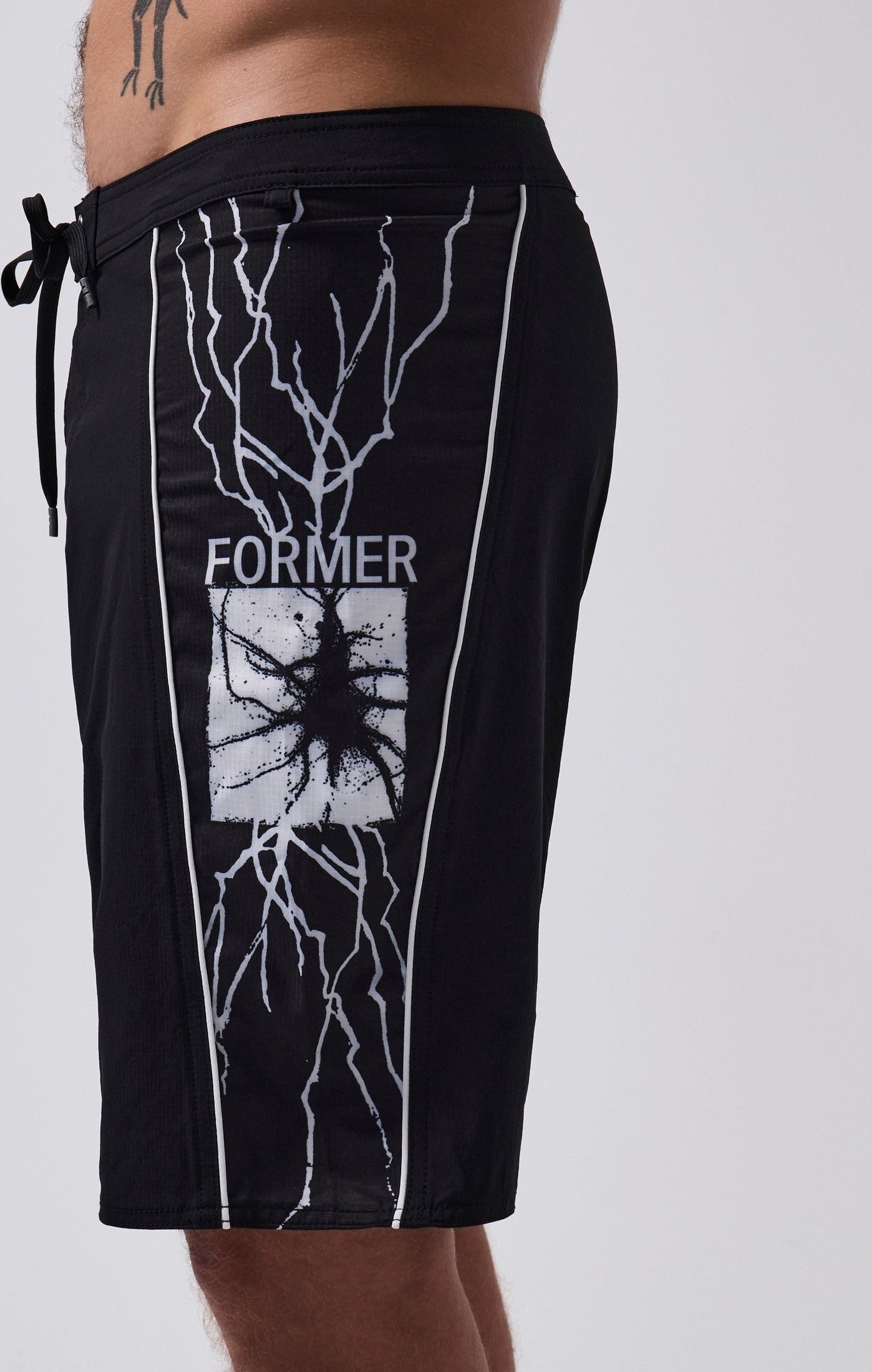 FORMER Void scrawl 20' trunk - Black