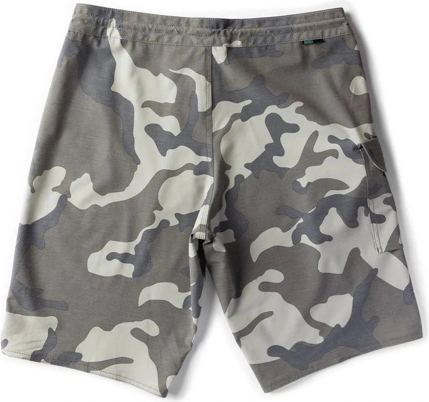 VISSLA Long Sets 21" Boardshort - Camo