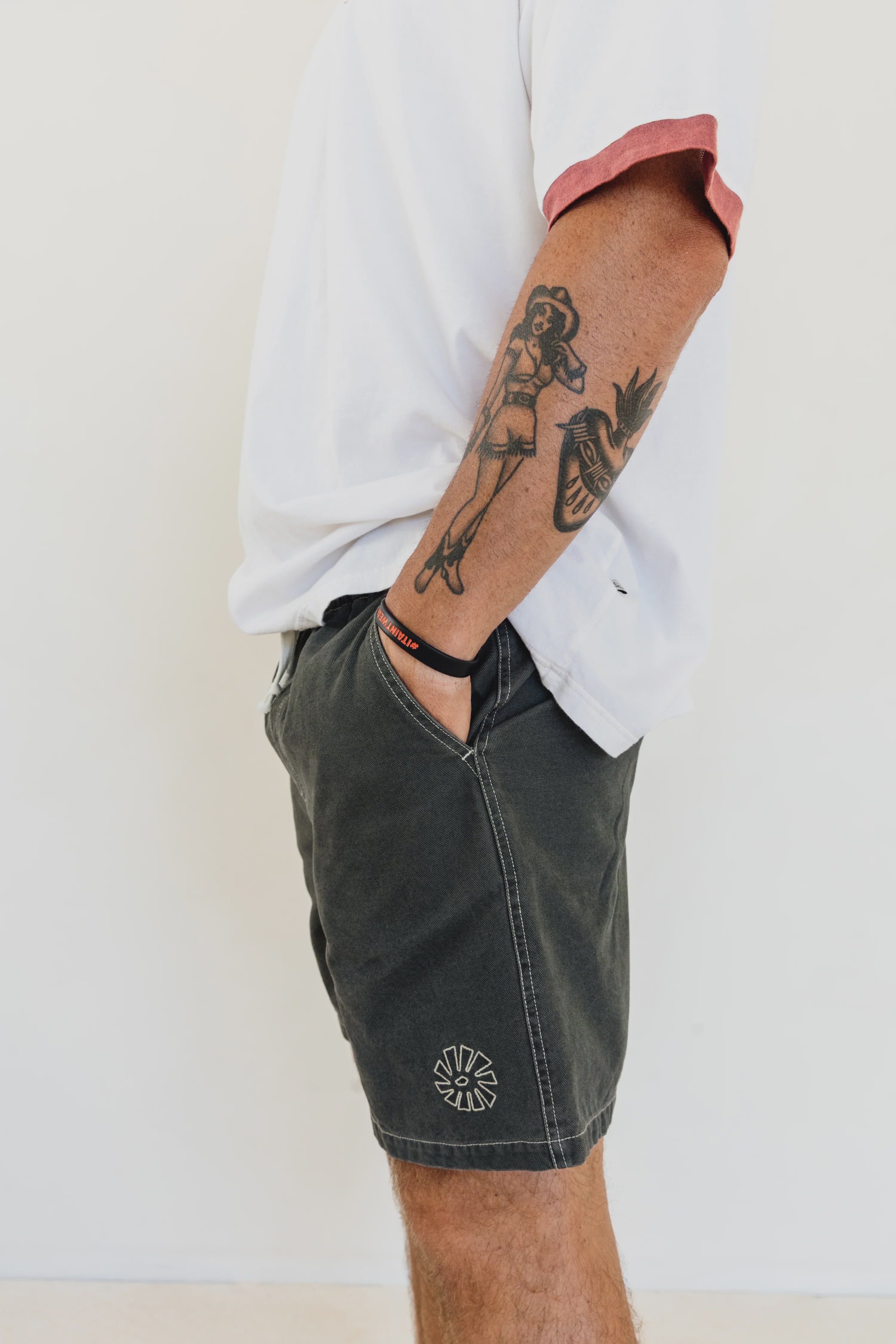 OLAS SUPPLY Social club walk short