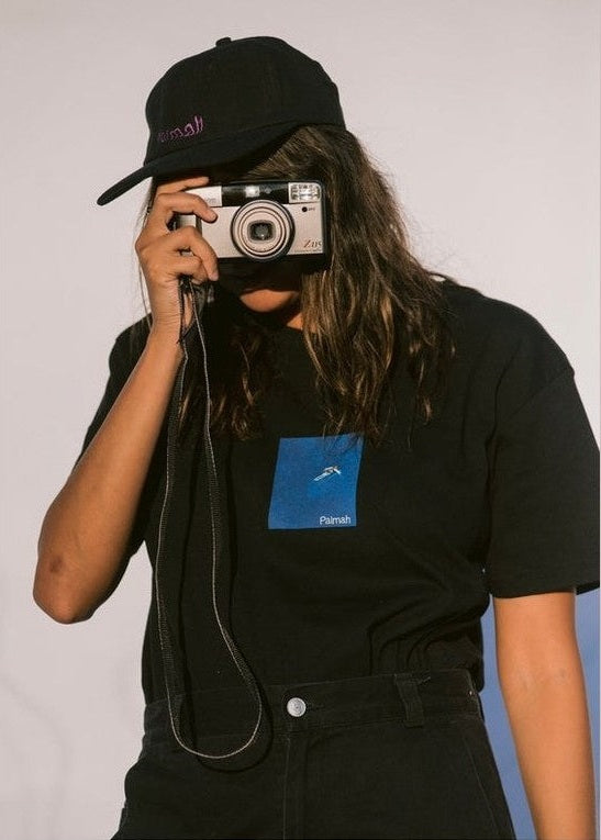 Palmah floating tee - black