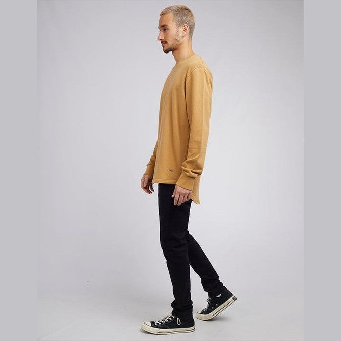 Silent theory curved hem crew mustard