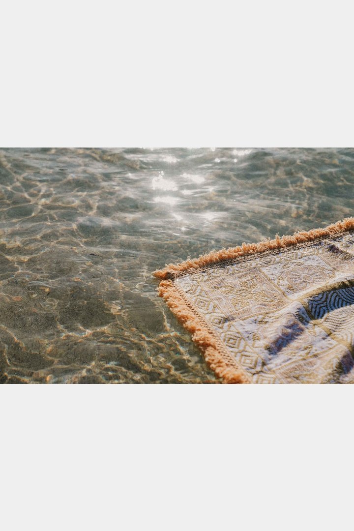 The sunday coast the calypso rug