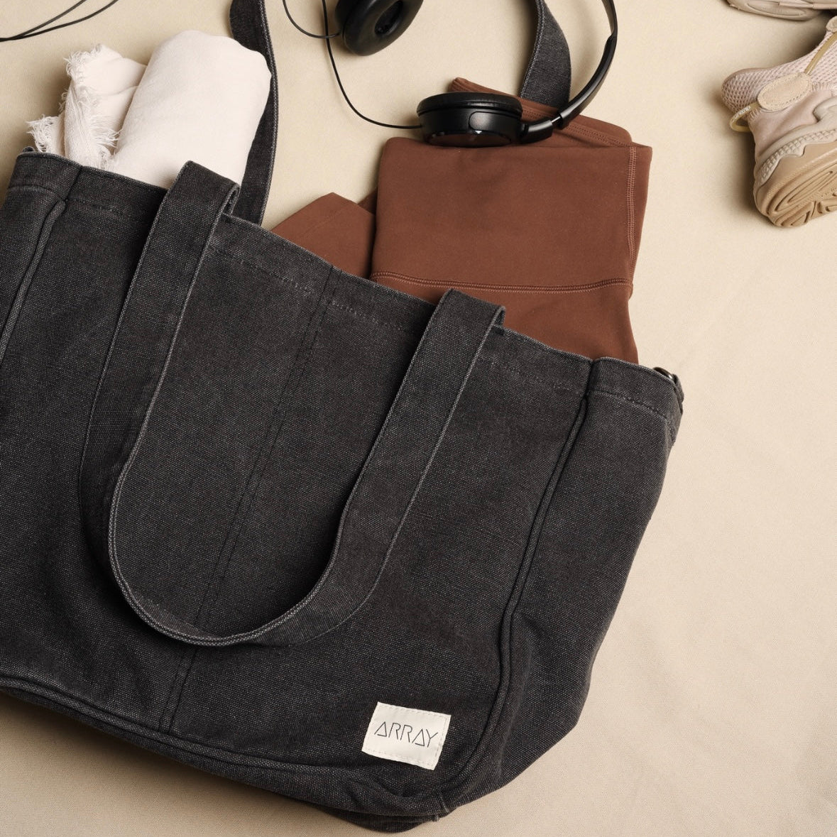 ARRAY Everyday Pocket Tote - Washed black
