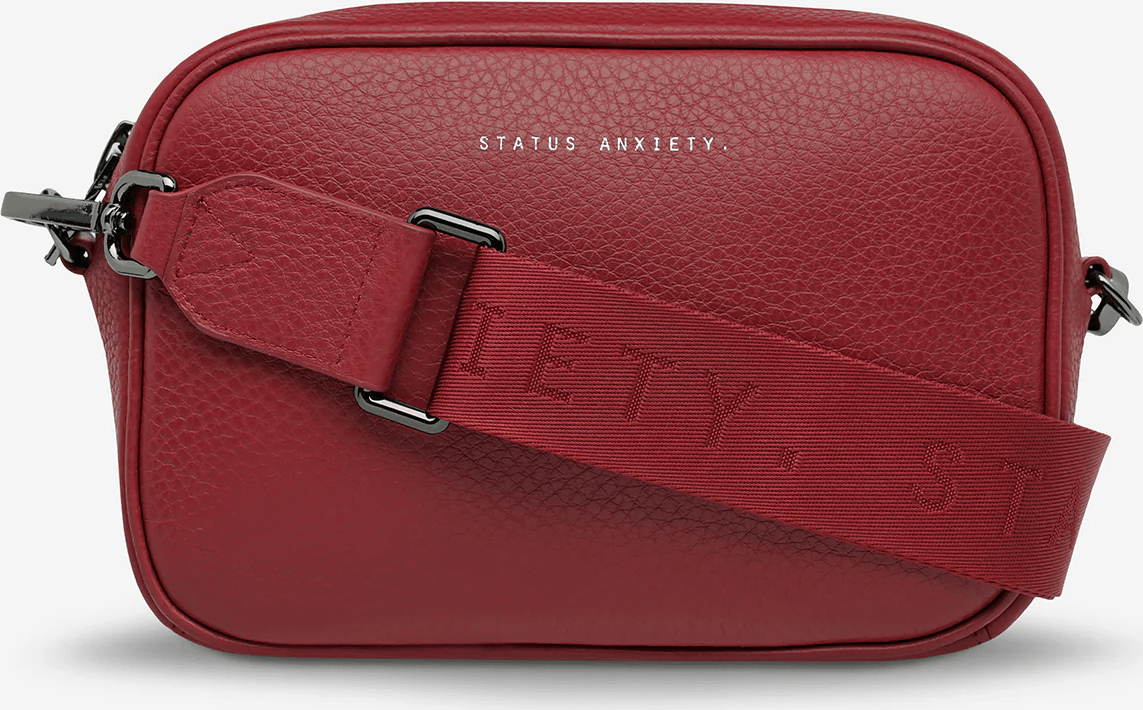 STATUS ANXIETY Plunder Bag With Webbed Strap - Rouge