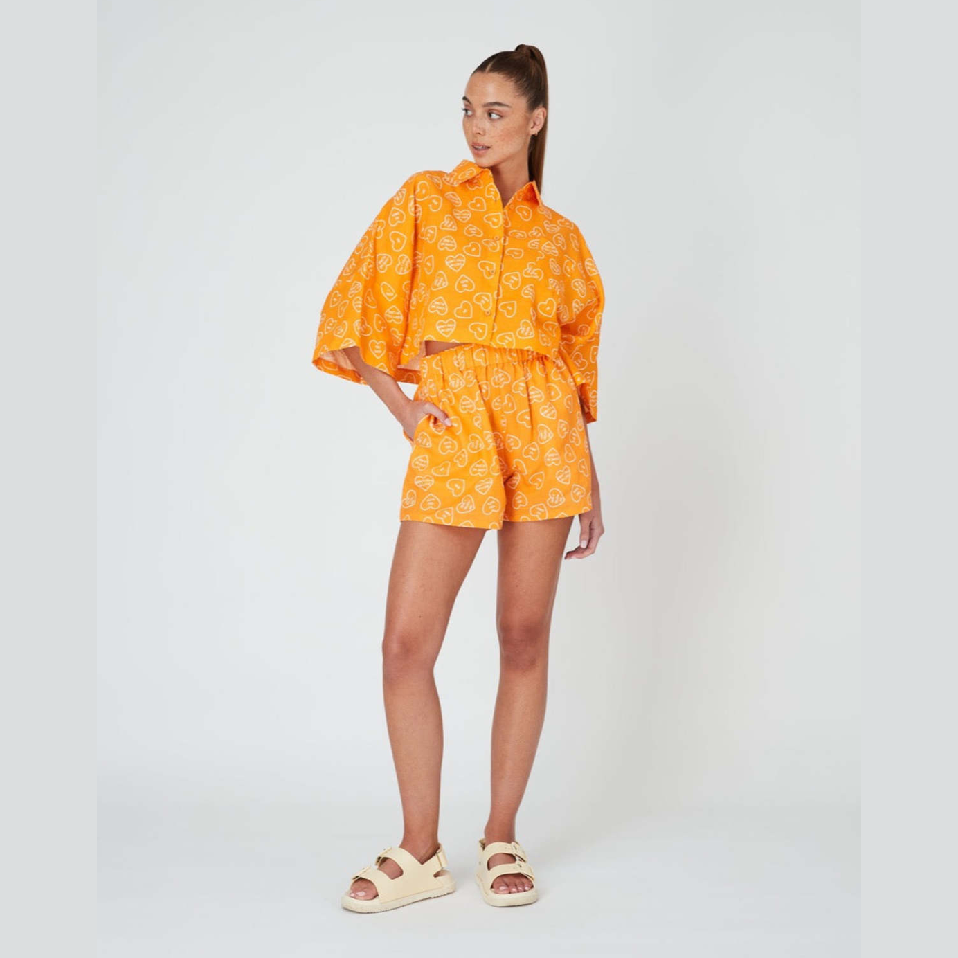 Summi summi linen shorts - orange dumb love print