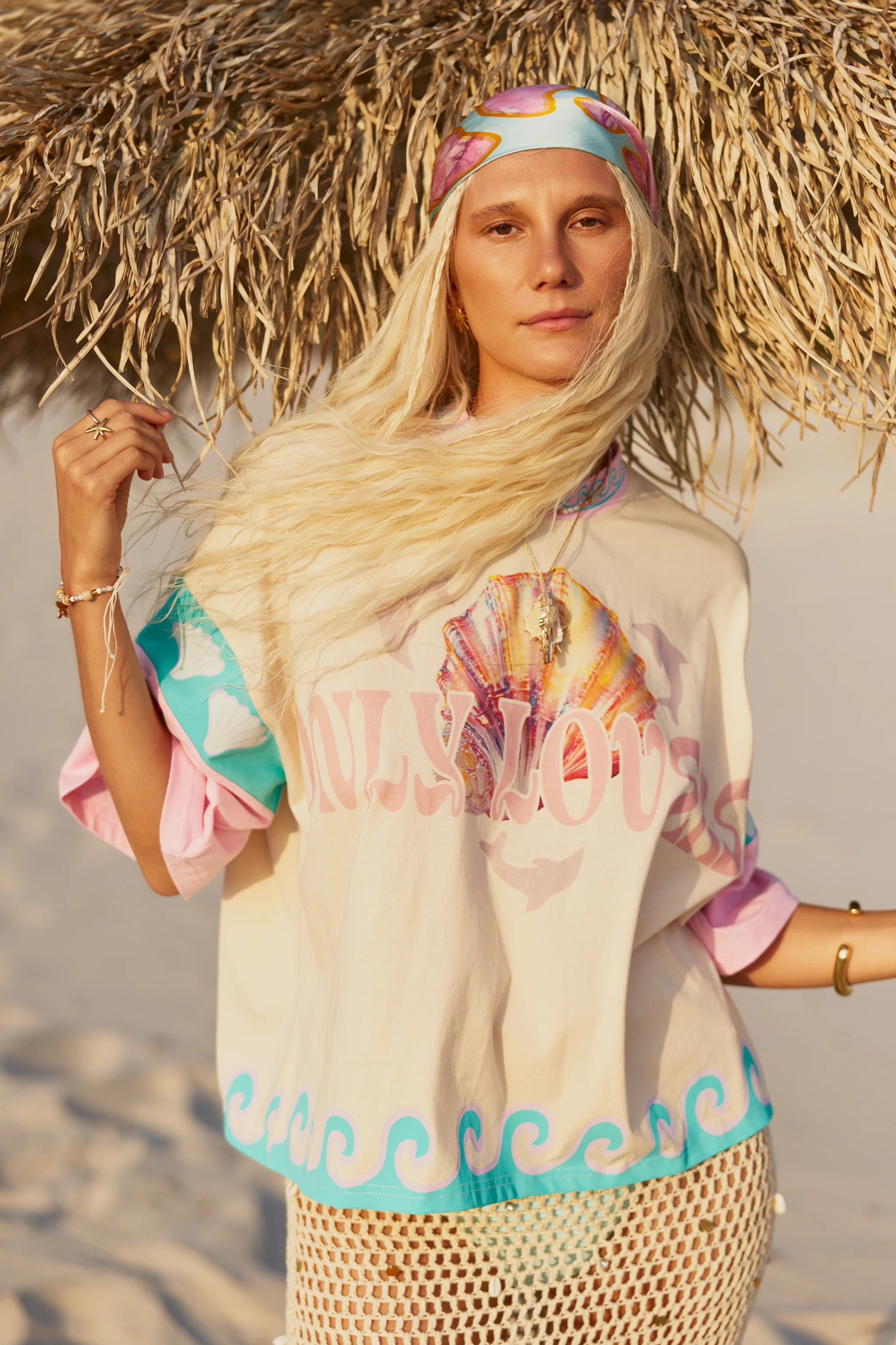 ONLY LOVERS LEFT Dolphini boxy tee