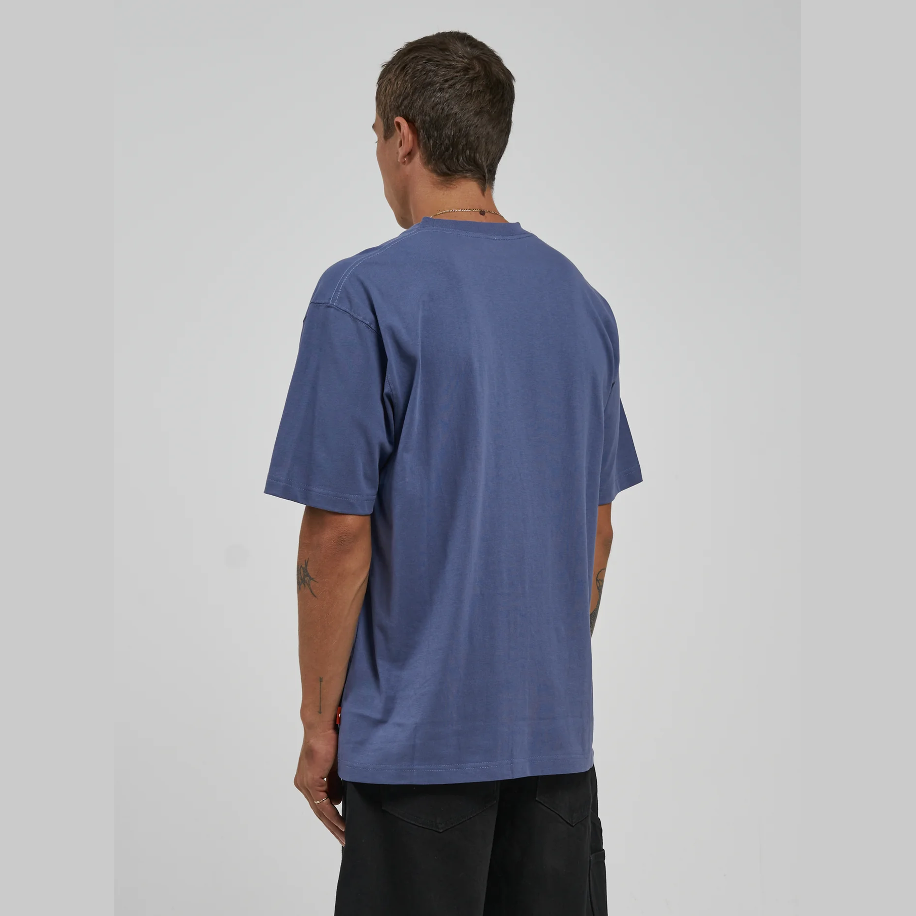 Worship hypnosis tee - bleached denim