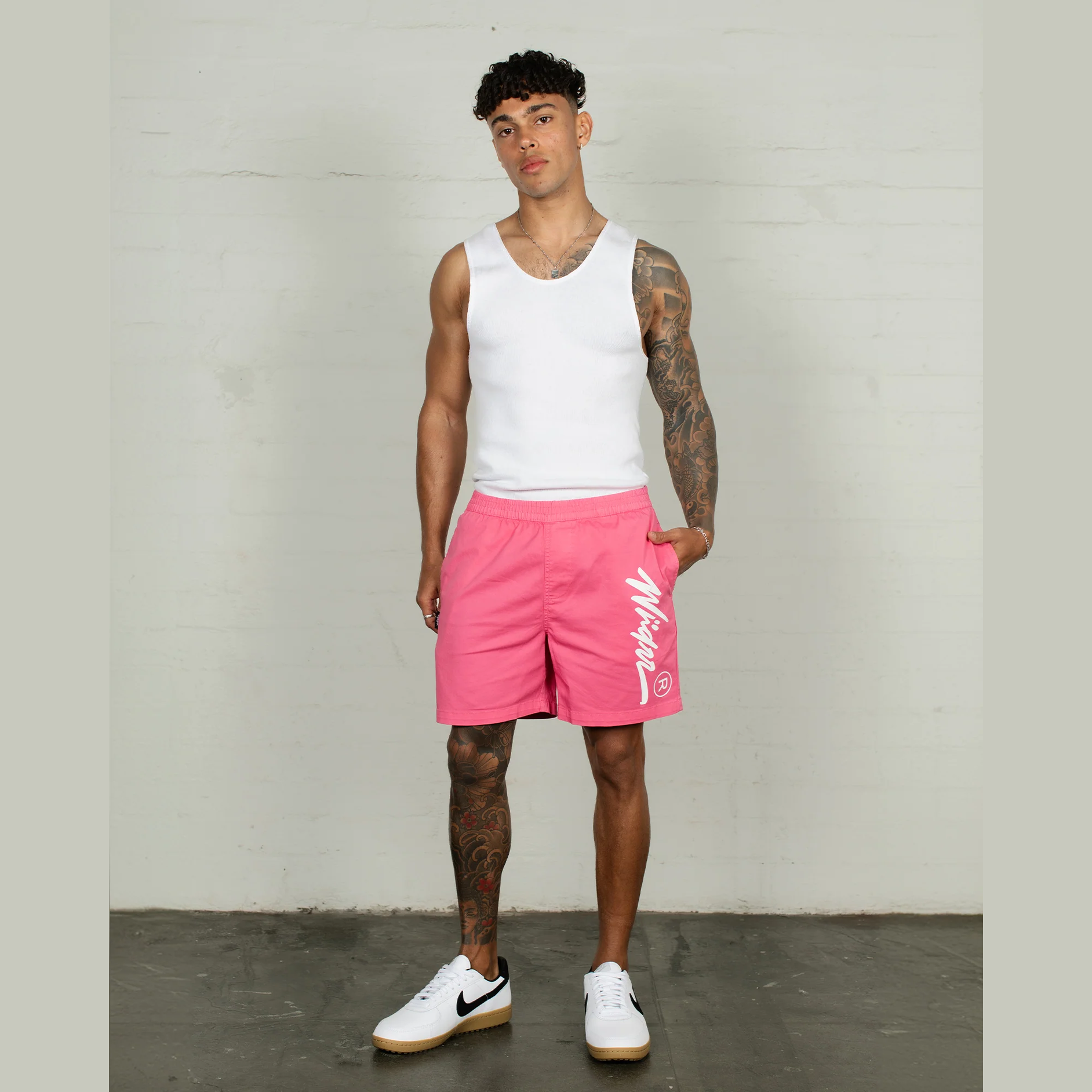 WNDRR Offend beach short - Pink