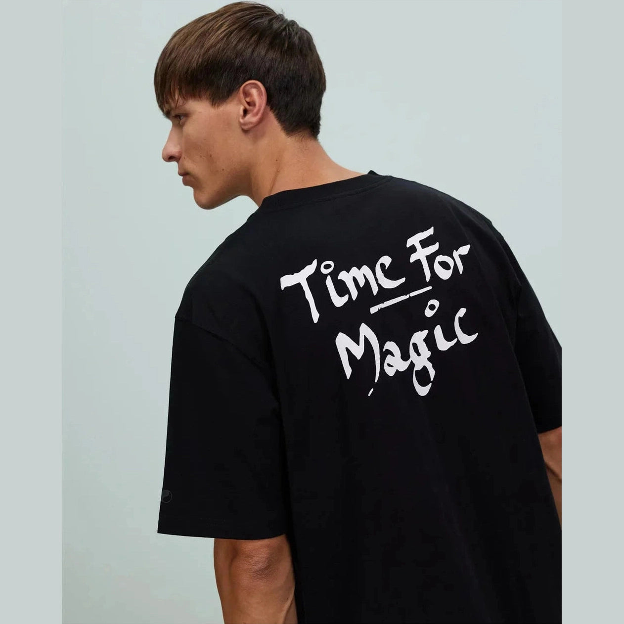 Worship time for magic tee - black